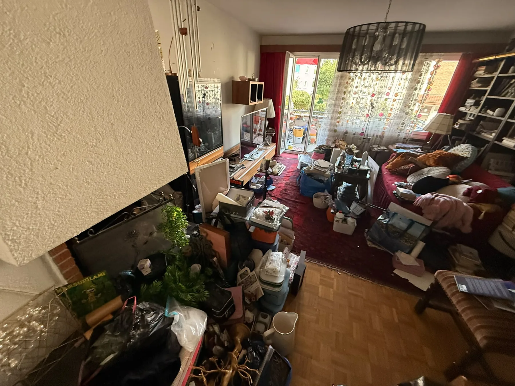 Wohnzimmer vor der Hausräumung